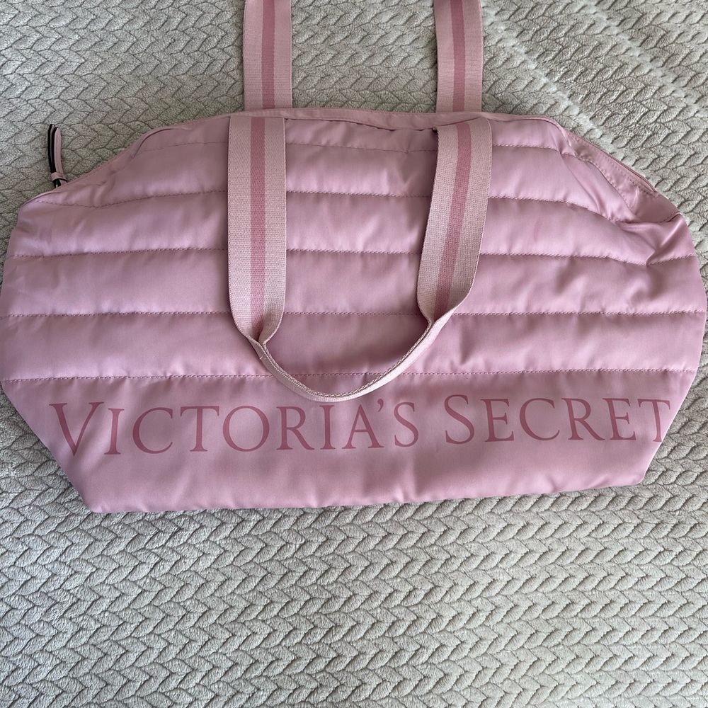 Victoria's Secret Pink Quilted Weekender Tote (Never been used)